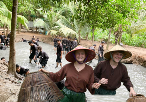 LAN VUONG – BEN TRE FULL DAY TOUR