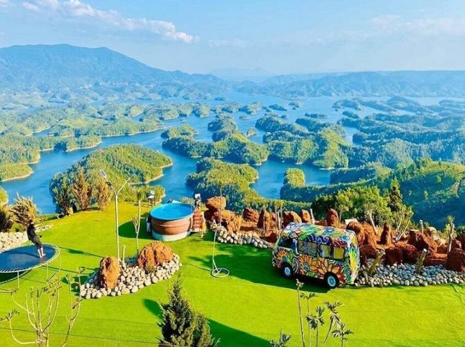 Vietnam Tourist Tân Bình