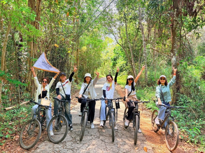 Vietnam Tourist Tân Bình